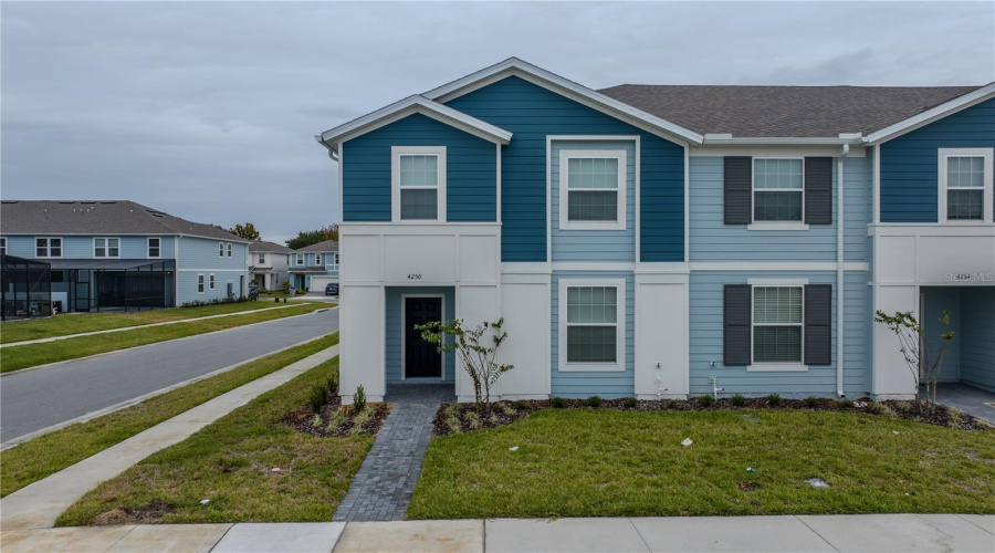 DAVENPORT, Florida 33897, 5 Bedrooms Bedrooms, ,4 BathroomsBathrooms,Residential,For Sale,LANA,0,MFRO6265856