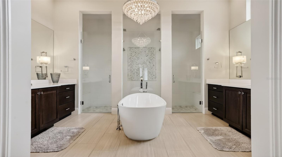 Ensuit bath primary (downstairs) Ensuit bath primary (downstairs)