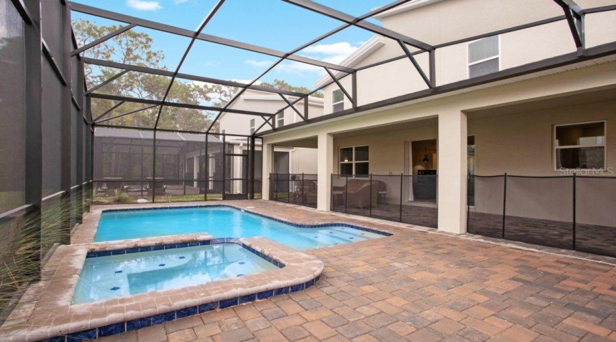 PRIVATE POOL PRIVATE POOL