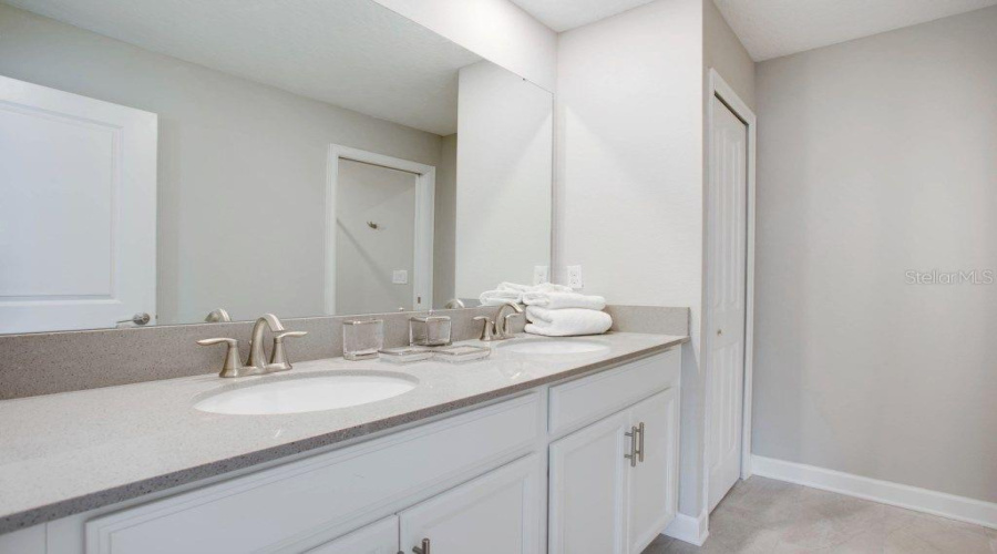 KISSIMMEE, Florida 34746, 7 Bedrooms Bedrooms, ,5 BathroomsBathrooms,Residential,For Sale,TARGET,0,MFRO6248987 KISSIMMEE, Florida 34746, 7 Bedrooms Bedrooms, ,5 BathroomsBathrooms,Residential,For Sale,TARGET,0,MFRO6248987