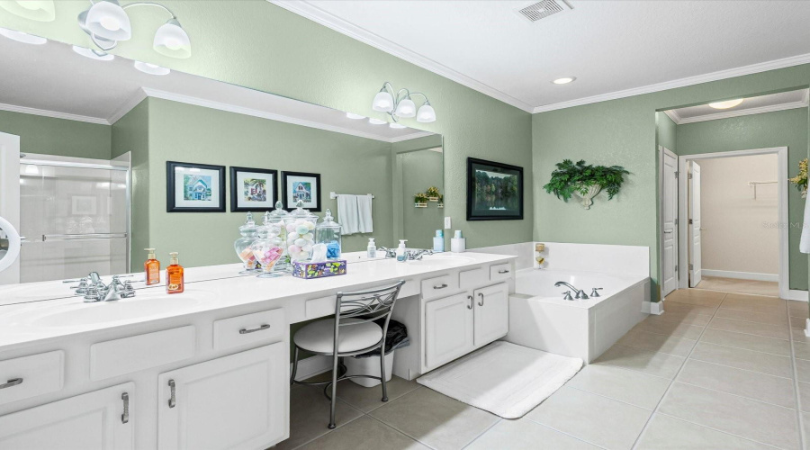 DAVENPORT, Florida 33896, 3 Bedrooms Bedrooms, ,2 BathroomsBathrooms,Residential,For Sale,RIVERDALE,0,MFRO6356003 DAVENPORT, Florida 33896, 3 Bedrooms Bedrooms, ,2 BathroomsBathrooms,Residential,For Sale,RIVERDALE,0,MFRO6356003