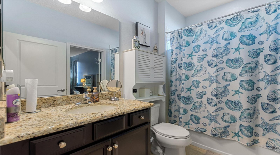 First floor bath First floor bath