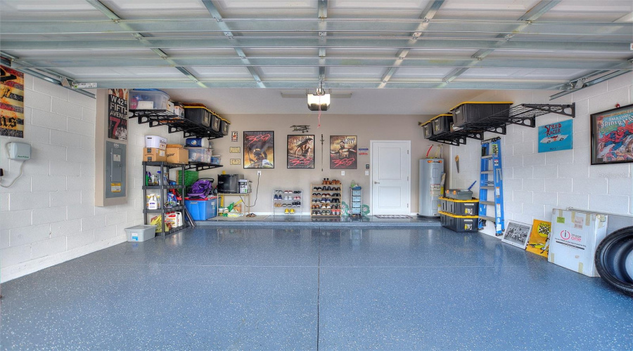 Garage with Epoxy flooring Garage with Epoxy flooring