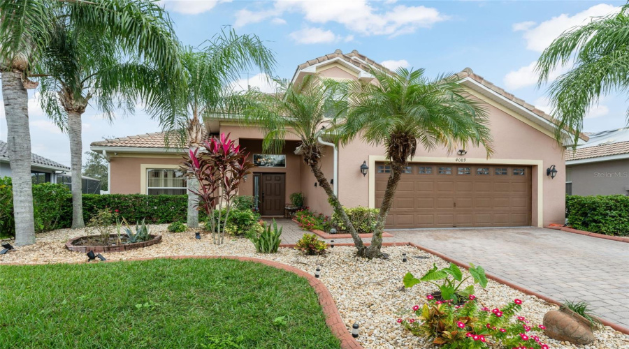 KISSIMMEE, Florida 34746, 4 Bedrooms Bedrooms, ,2 BathroomsBathrooms,Residential,For Sale,NAVIGATOR,0,MFRO6355797
