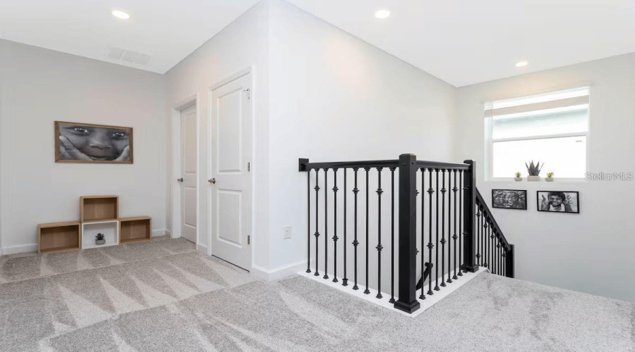 DAVENPORT, Florida 33896, 6 Bedrooms Bedrooms, ,5 BathroomsBathrooms,Residential,For Sale,LEADER,0,MFRO6356055