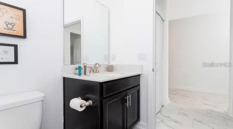 DAVENPORT, Florida 33896, 6 Bedrooms Bedrooms, ,5 BathroomsBathrooms,Residential,For Sale,LEADER,0,MFRO6356055