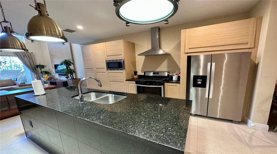 KISSIMMEE, Florida 34747, 3 Bedrooms Bedrooms, ,3 BathroomsBathrooms,Residential,For Sale,BRASILIA,0,MFRO6355090