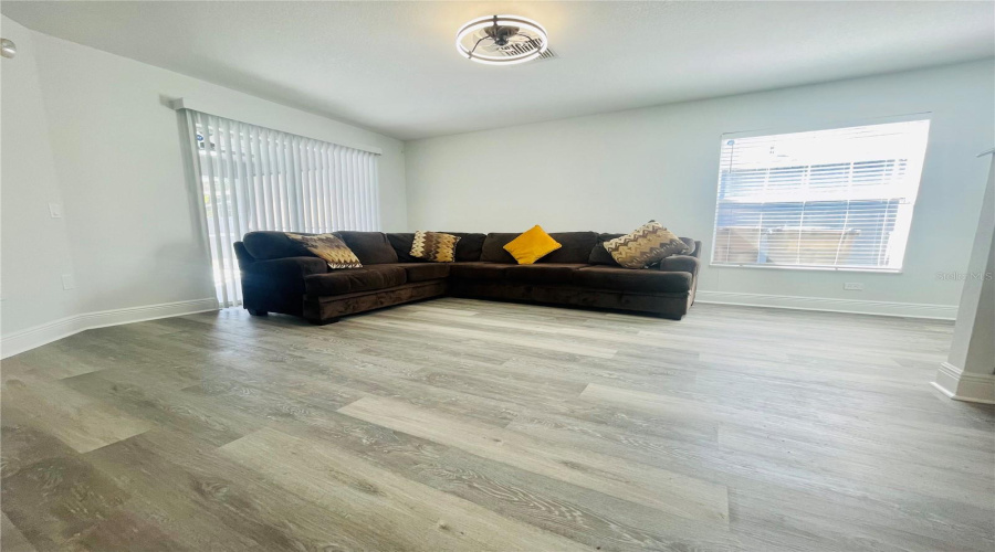 KISSIMMEE, Florida 34746, 5 Bedrooms Bedrooms, ,3 BathroomsBathrooms,Residential,For Sale,HAMLET,0,MFRS5137469