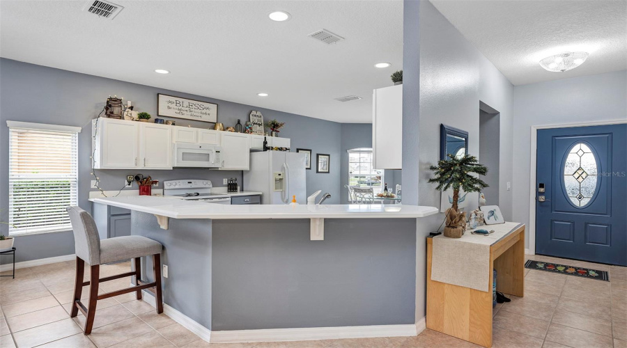 DAVENPORT, Florida 33896, 4 Bedrooms Bedrooms, ,3 BathroomsBathrooms,Residential,For Sale,ESSEX,0,MFRO6354954