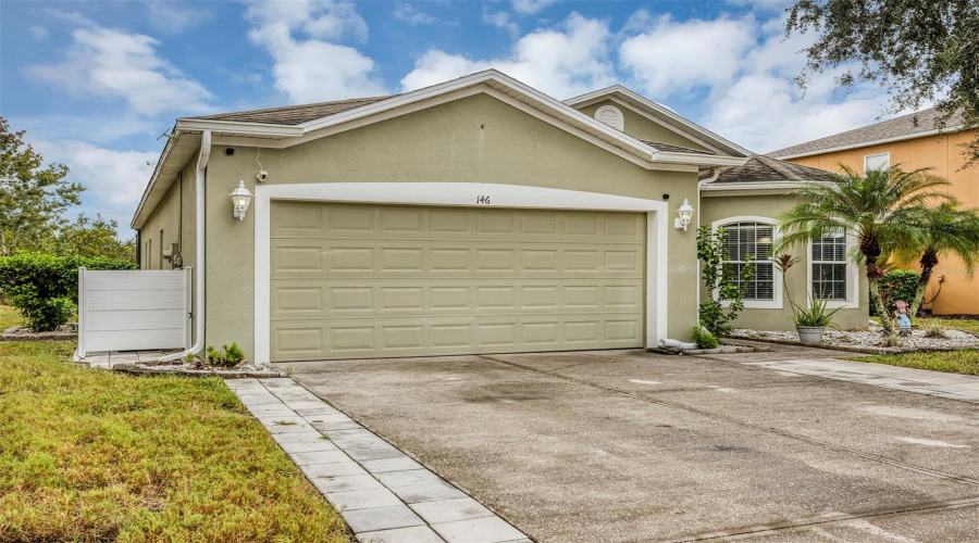 DAVENPORT, Florida 33896, 4 Bedrooms Bedrooms, ,3 BathroomsBathrooms,Residential,For Sale,ESSEX,0,MFRO6354954