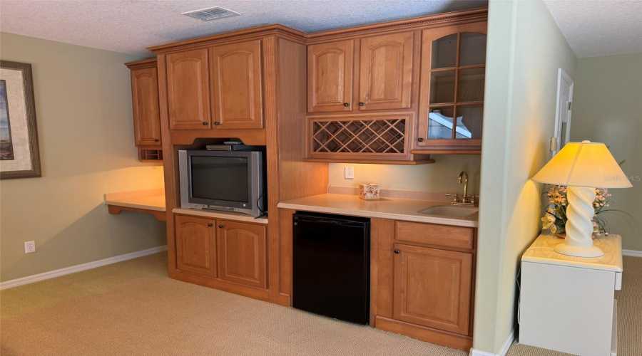 Primary Bedroom Built in Entertainment/Wet Bar Primary Bedroom Built in Entertainment/Wet Bar