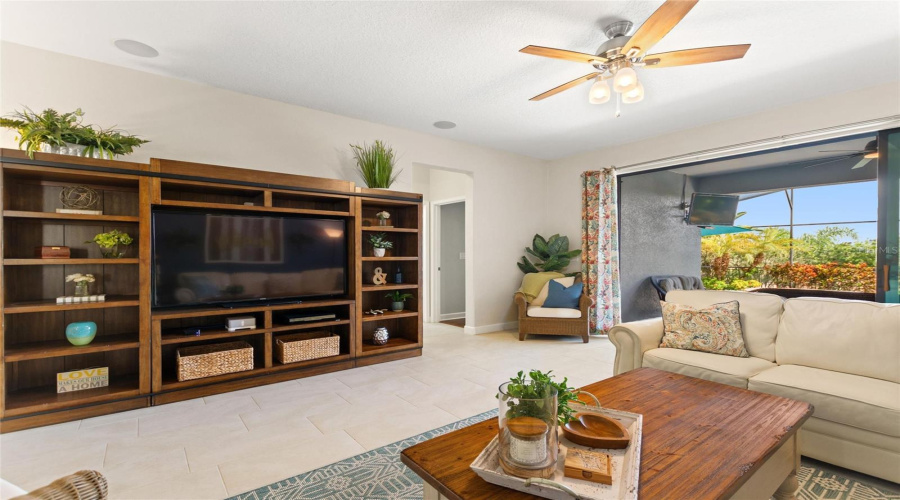 DAVENPORT, Florida 33896, 4 Bedrooms Bedrooms, ,3 BathroomsBathrooms,Residential,For Sale,DOLPHIN HEAD,0,MFRS5137605 DAVENPORT, Florida 33896, 4 Bedrooms Bedrooms, ,3 BathroomsBathrooms,Residential,For Sale,DOLPHIN HEAD,0,MFRS5137605