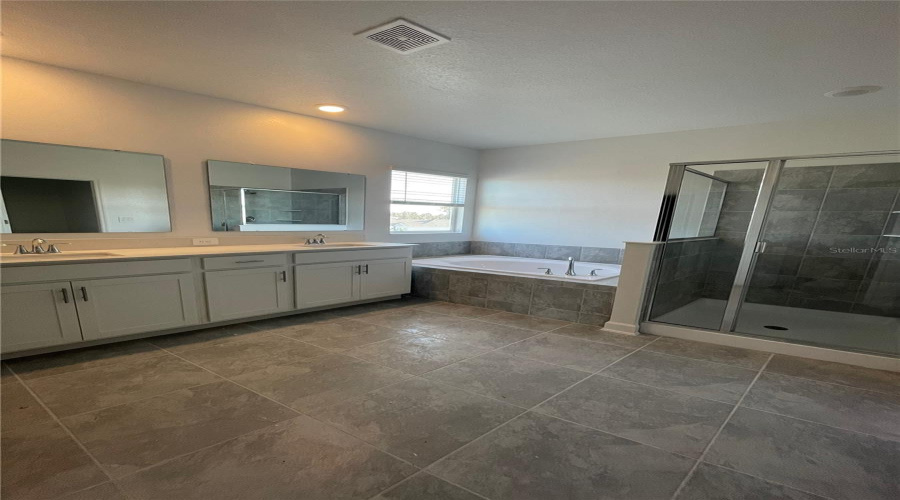 DAVENPORT, Florida 33837, 4 Bedrooms Bedrooms, ,3 BathroomsBathrooms,Residential,For Sale,DAGENHAM,0,MFRS5137359 DAVENPORT, Florida 33837, 4 Bedrooms Bedrooms, ,3 BathroomsBathrooms,Residential,For Sale,DAGENHAM,0,MFRS5137359
