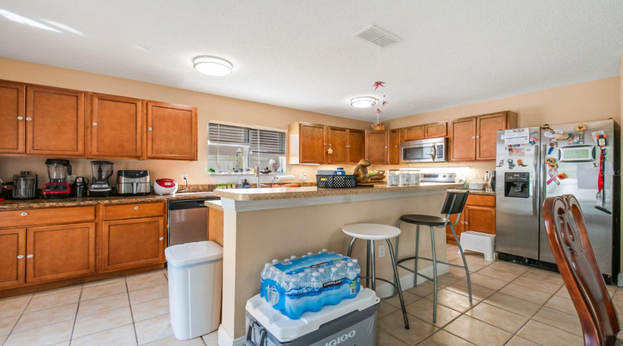 KISSIMMEE, Florida 34746, 4 Bedrooms Bedrooms, ,2 BathroomsBathrooms,Residential,For Sale,WARBLER,0,MFRO6356503 KISSIMMEE, Florida 34746, 4 Bedrooms Bedrooms, ,2 BathroomsBathrooms,Residential,For Sale,WARBLER,0,MFRO6356503