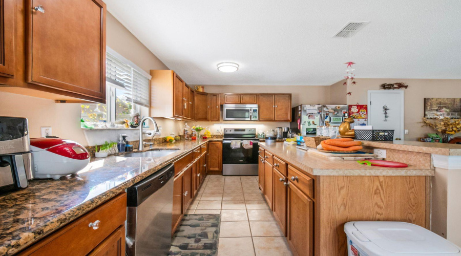 KISSIMMEE, Florida 34746, 4 Bedrooms Bedrooms, ,2 BathroomsBathrooms,Residential,For Sale,WARBLER,0,MFRO6356503 KISSIMMEE, Florida 34746, 4 Bedrooms Bedrooms, ,2 BathroomsBathrooms,Residential,For Sale,WARBLER,0,MFRO6356503