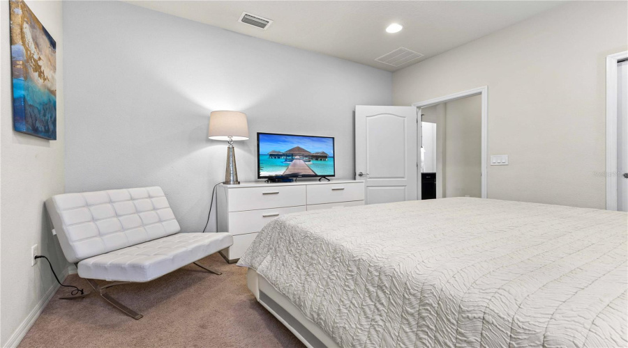 KISSIMMEE, Florida 34747, 6 Bedrooms Bedrooms, ,4 BathroomsBathrooms,Residential,For Sale,RHODES,0,MFRO6282290 KISSIMMEE, Florida 34747, 6 Bedrooms Bedrooms, ,4 BathroomsBathrooms,Residential,For Sale,RHODES,0,MFRO6282290