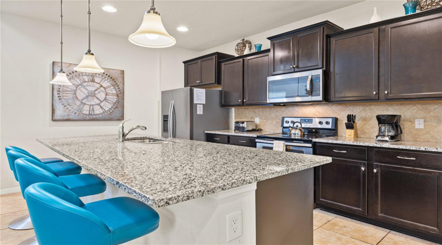 KISSIMMEE, Florida 34747, 6 Bedrooms Bedrooms, ,4 BathroomsBathrooms,Residential,For Sale,RHODES,0,MFRO6282290 KISSIMMEE, Florida 34747, 6 Bedrooms Bedrooms, ,4 BathroomsBathrooms,Residential,For Sale,RHODES,0,MFRO6282290