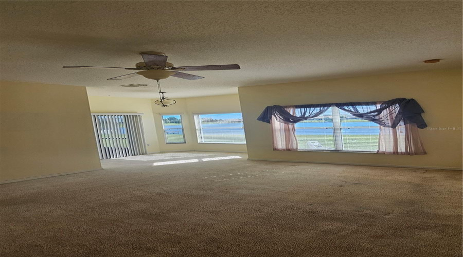 KISSIMMEE, Florida 34746, 3 Bedrooms Bedrooms, ,2 BathroomsBathrooms,Residential,For Sale,VALLEY VIEW,0,MFRS5133999