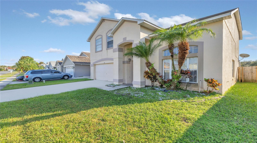 KISSIMMEE, Florida 34746, 4 Bedrooms Bedrooms, ,3 BathroomsBathrooms,Residential,For Sale,EAGLE POINTE,0,MFRO6326374