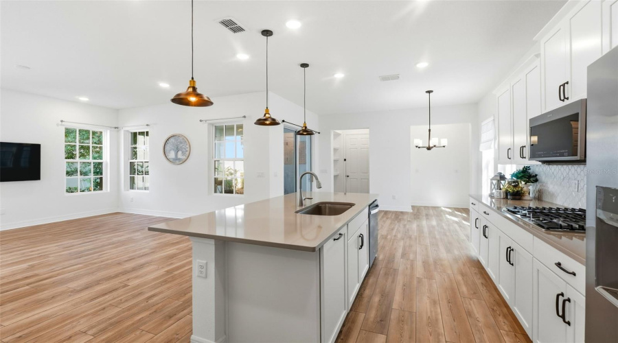 CELEBRATION, Florida 34747, 4 Bedrooms Bedrooms, ,2 BathroomsBathrooms,Residential,For Sale,TREASURE,0,MFRS5137467