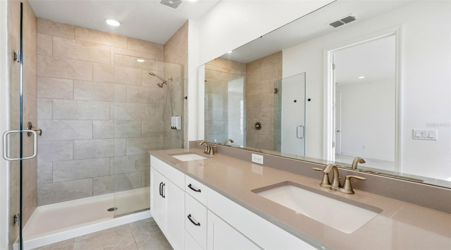 CELEBRATION, Florida 34747, 4 Bedrooms Bedrooms, ,2 BathroomsBathrooms,Residential,For Sale,TREASURE,0,MFRS5137467