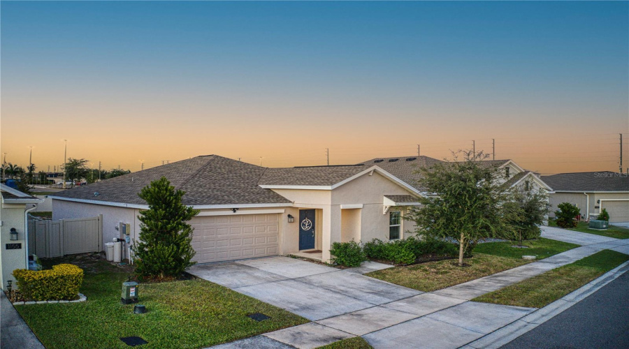 DAVENPORT, Florida 33837, 3 Bedrooms Bedrooms, ,2 BathroomsBathrooms,Residential,For Sale,POMELO,0,MFRO6356534 DAVENPORT, Florida 33837, 3 Bedrooms Bedrooms, ,2 BathroomsBathrooms,Residential,For Sale,POMELO,0,MFRO6356534