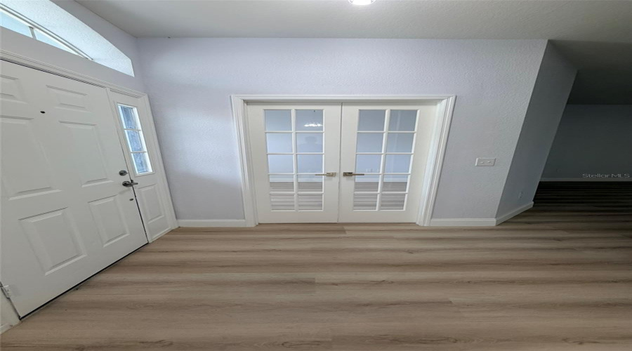 Office/Den Office/Den