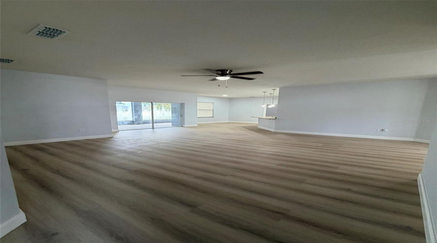 DAVENPORT, Florida 33837, 4 Bedrooms Bedrooms, ,2 BathroomsBathrooms,Residential,For Sale,MERRIMACK,0,MFRO6356223 DAVENPORT, Florida 33837, 4 Bedrooms Bedrooms, ,2 BathroomsBathrooms,Residential,For Sale,MERRIMACK,0,MFRO6356223