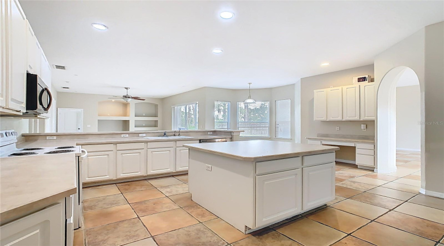 DAVENPORT, Florida 33837, 5 Bedrooms Bedrooms, ,4 BathroomsBathrooms,Residential,For Sale,GRAND RESERVE,0,MFRG5103852