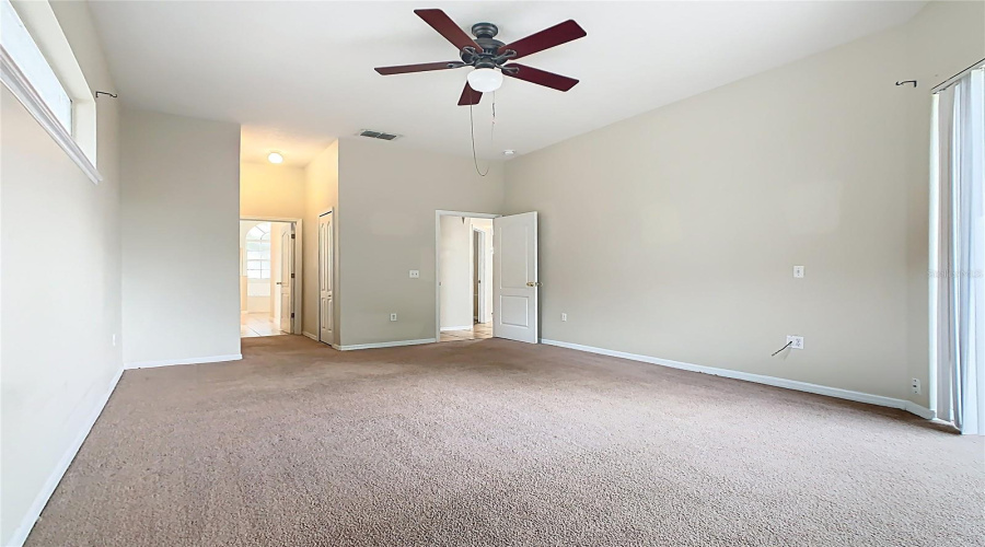 DAVENPORT, Florida 33837, 5 Bedrooms Bedrooms, ,4 BathroomsBathrooms,Residential,For Sale,GRAND RESERVE,0,MFRG5103852