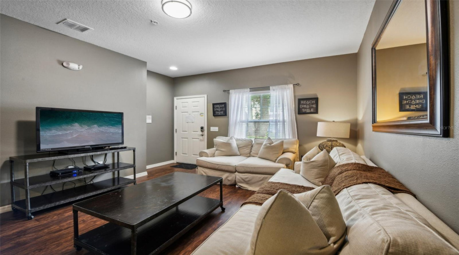 KISSIMMEE, Florida 34746, 3 Bedrooms Bedrooms, ,2 BathroomsBathrooms,Residential,For Sale,EDENSHIRE,0,MFRS5135951