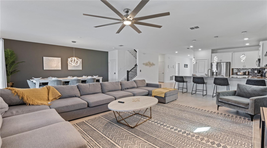 DAVENPORT, Florida 33896, 7 Bedrooms Bedrooms, ,5 BathroomsBathrooms,Residential,For Sale,SOMMERSET HILLS,0,MFRS5137682