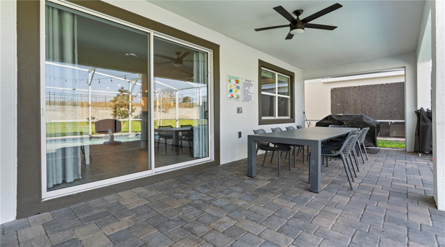 DAVENPORT, Florida 33896, 7 Bedrooms Bedrooms, ,5 BathroomsBathrooms,Residential,For Sale,SOMMERSET HILLS,0,MFRS5137682