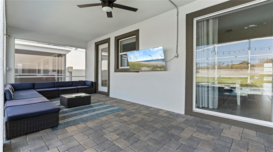 DAVENPORT, Florida 33896, 7 Bedrooms Bedrooms, ,5 BathroomsBathrooms,Residential,For Sale,SOMMERSET HILLS,0,MFRS5137682