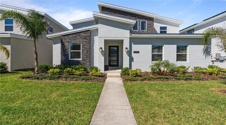 DAVENPORT, Florida 33896, 7 Bedrooms Bedrooms, ,5 BathroomsBathrooms,Residential,For Sale,SOMMERSET HILLS,0,MFRS5137682