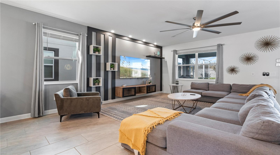 DAVENPORT, Florida 33896, 7 Bedrooms Bedrooms, ,5 BathroomsBathrooms,Residential,For Sale,SOMMERSET HILLS,0,MFRS5137682