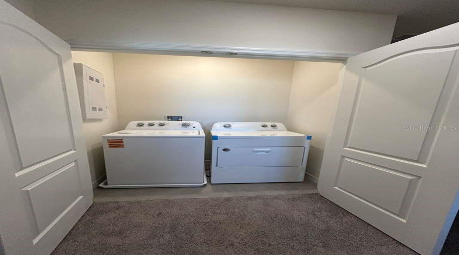 DAVENPORT, Florida 33837, 3 Bedrooms Bedrooms, ,2 BathroomsBathrooms,Residential,For Sale,PLANK,0,MFRO6356963