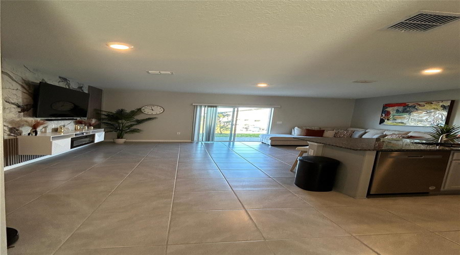 DAVENPORT, Florida 33837, 3 Bedrooms Bedrooms, ,2 BathroomsBathrooms,Residential,For Sale,PLANK,0,MFRO6356963