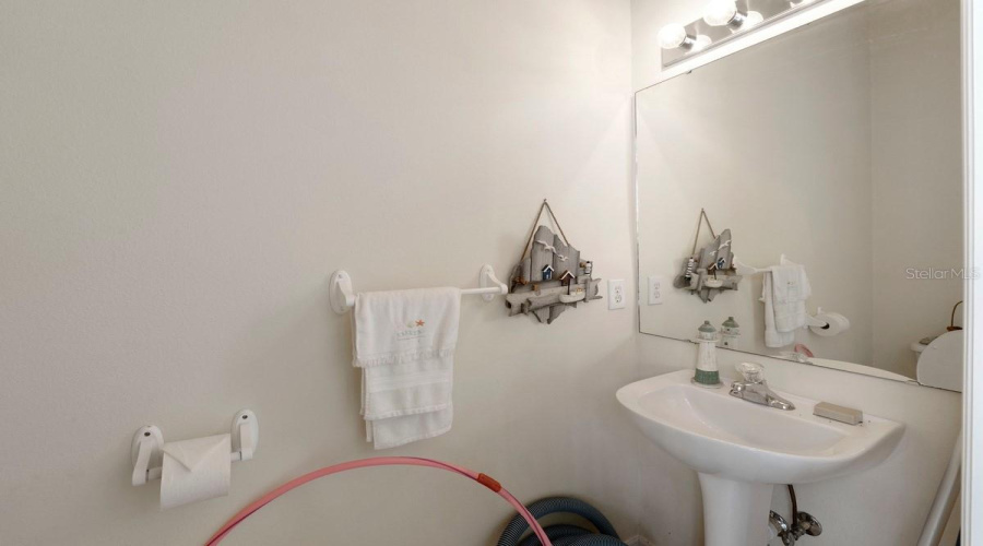 DAVENPORT, Florida 33897, 4 Bedrooms Bedrooms, ,4 BathroomsBathrooms,Residential,For Sale,TUSCAN HILLS,0,MFRTB8443663