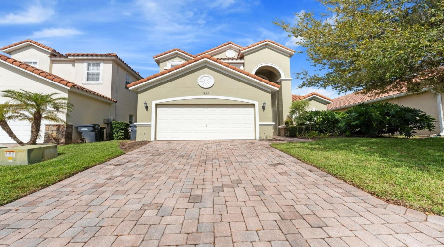 DAVENPORT, Florida 33897, 4 Bedrooms Bedrooms, ,4 BathroomsBathrooms,Residential,For Sale,TUSCAN HILLS,0,MFRTB8443663