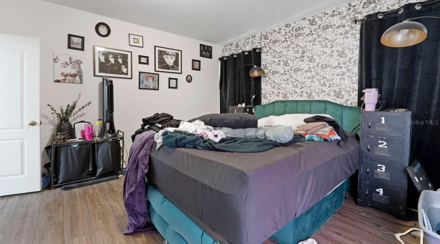 DAVENPORT, Florida 33897, 4 Bedrooms Bedrooms, ,4 BathroomsBathrooms,Residential,For Sale,TUSCAN HILLS,0,MFRTB8443663