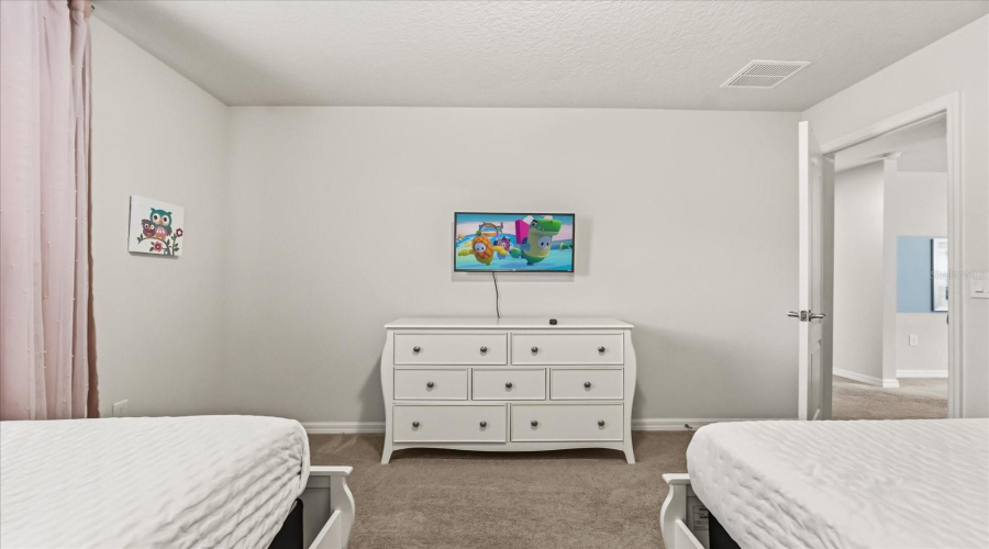 KISSIMMEE, Florida 34747, 6 Bedrooms Bedrooms, ,4 BathroomsBathrooms,Residential,For Sale,PRAGUE,0,MFRO6356954