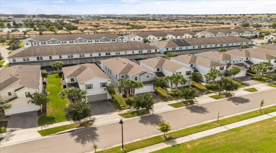 KISSIMMEE, Florida 34747, 6 Bedrooms Bedrooms, ,4 BathroomsBathrooms,Residential,For Sale,PRAGUE,0,MFRO6356954