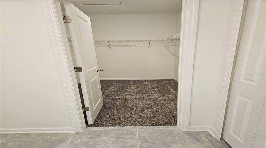 KISSIMMEE, Florida 34746, 4 Bedrooms Bedrooms, ,2 BathroomsBathrooms,Residential,For Sale,PEBBLES THROW,0,MFRR4910150