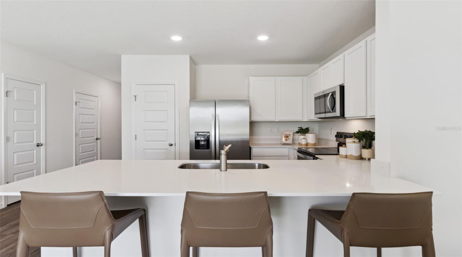 DAVENPORT, Florida 33837, 3 Bedrooms Bedrooms, ,2 BathroomsBathrooms,Residential,For Sale,CANARY,0,MFRO6357028