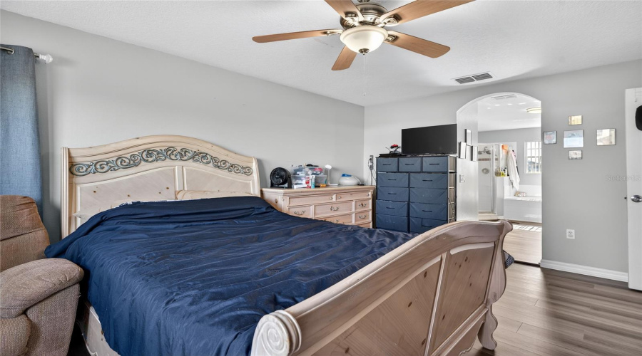 KISSIMMEE, Florida 34746, 5 Bedrooms Bedrooms, ,3 BathroomsBathrooms,Residential,For Sale,CUMBRIAN LAKES CT.,0,MFRO6356985