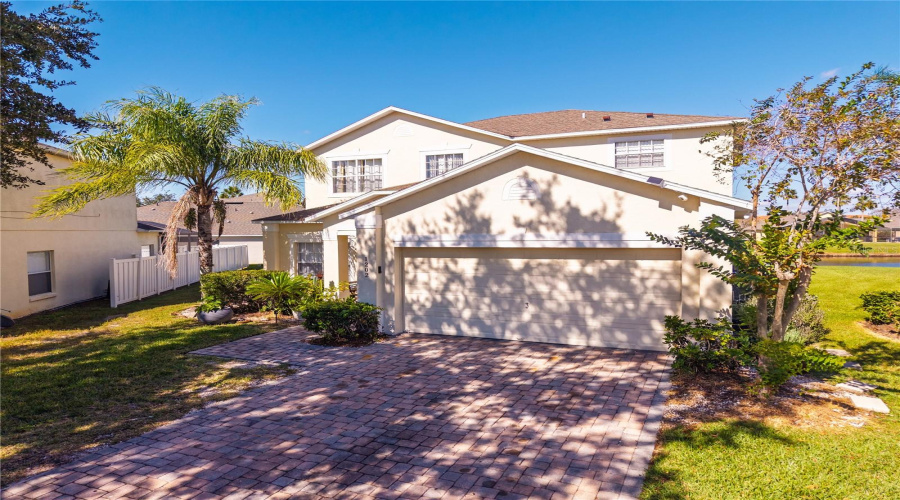 KISSIMMEE, Florida 34746, 5 Bedrooms Bedrooms, ,3 BathroomsBathrooms,Residential,For Sale,CUMBRIAN LAKES CT.,0,MFRO6356985