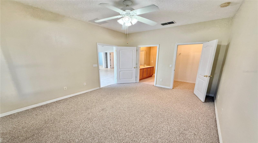 KISSIMMEE, Florida 34746, 3 Bedrooms Bedrooms, ,2 BathroomsBathrooms,Residential,For Sale,CREEKS RUN,0,MFRS5137431