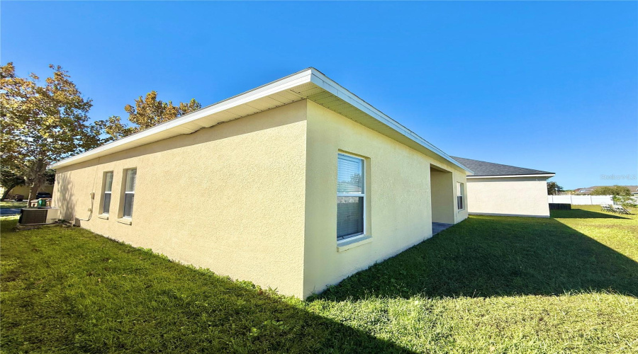 KISSIMMEE, Florida 34746, 3 Bedrooms Bedrooms, ,2 BathroomsBathrooms,Residential,For Sale,CREEKS RUN,0,MFRS5137431