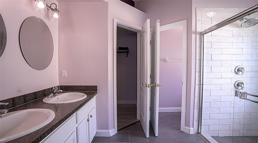 DAVENPORT, Florida 33897, 3 Bedrooms Bedrooms, ,3 BathroomsBathrooms,Residential,For Sale,OLD BRIDGE,0,MFRP4936805